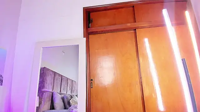 Snapshot of Salomesimos1 chatting on February 14, 2025, 5:03 pm Salomesimos1 online show from February 14, 2025, 5:03 pm