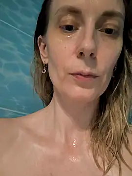 AvelinaLeoni online show from November 14, 2025, 7:34 pm