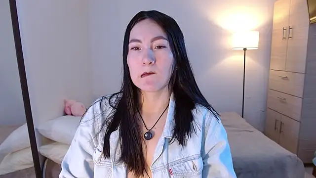 Snapshot of Elle_Lee_ chatting on March 20, 2026, 4:56 pm Elle Lee online show from March 20, 2026, 4:56 pm