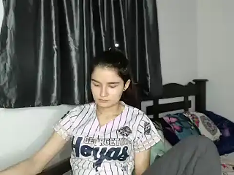 Snapshot of saritapretyy chatting on December 18, 2024, 10:02 pm saritapretyy online show from December 18, 2024, 10:02 pm