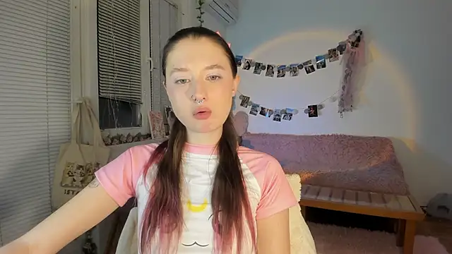 Jenny darling love online show from January 17, 2025, 10:23 pm