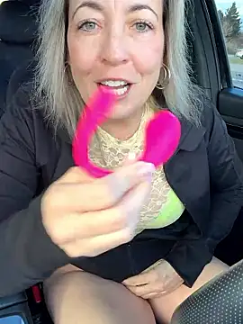 Cherry-red-xo online show from January 9, 2026, 4:54 pm