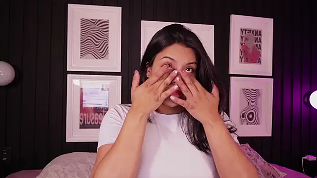 Snapshot of Sophia_wilsonn_ chatting on February 26, 2026, 10:36 am Sophia wilsonn online show from February 26, 2026, 10:36 am