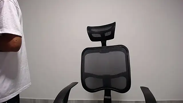 Snapshot of present_the_magic chatting on January 4, 2025, 5:16 am present the magic online show from January 4, 2025, 5:16 am