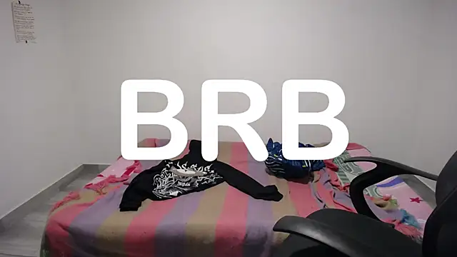 Snapshot of present_the_magic chatting on September 23, 2025, 9:29 pm present the magic online show from September 23, 2025, 9:29 pm