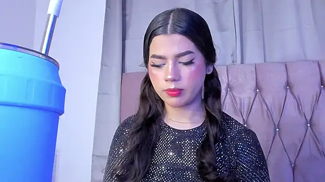 Snapshot of Ashley_piinkk_ chatting on March 20, 2025, 12:00 pm Ashley piinkk  online show from March 20, 2025, 12:00 pm