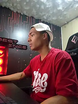 Jhonyblack 1 online show from November 5, 2025, 5:57 pm