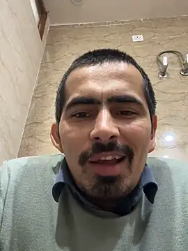 shivani0999 online show from January 17, 2026, 10:53 am