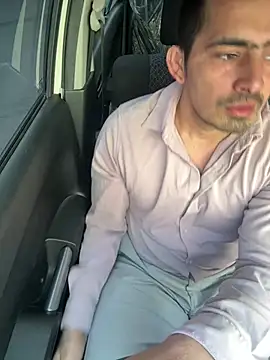 shivani0999 online show from February 27, 2026, 4:01 am