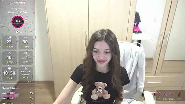 Billly1Love online show from December 22, 2025, 9:34 pm