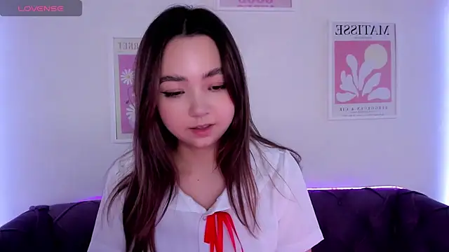 Fluffy Rose online show from March 2, 2025, 12:22 pm