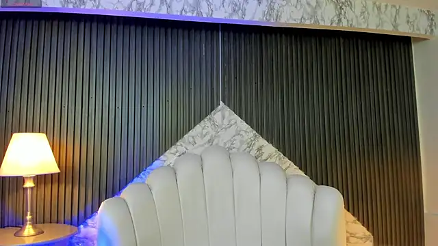 MeganDraco  online show from January 31, 2025, 12:29 pm