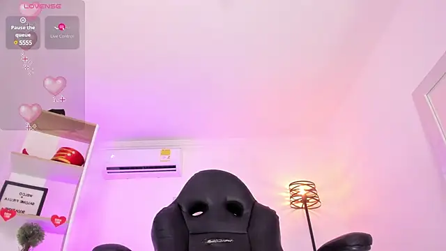 gabriiellaa   online show from January 27, 2025, 10:38 pm