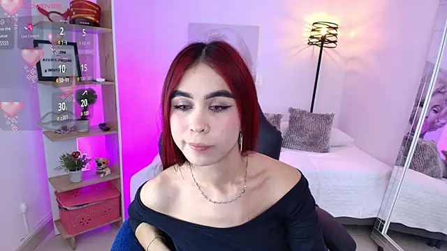 gabriiellaa   online show from February 3, 2025, 7:52 pm