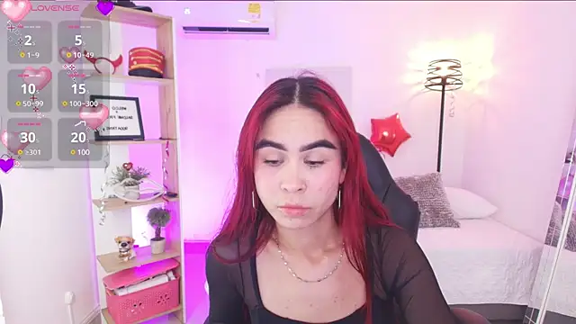 gabriiellaa   online show from February 18, 2025, 7:52 pm