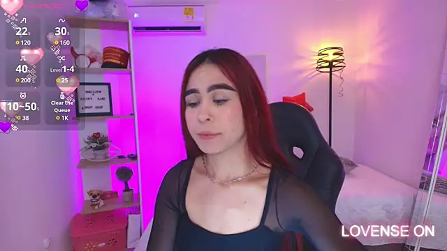 gabriiellaa   online show from March 8, 2025, 7:53 pm