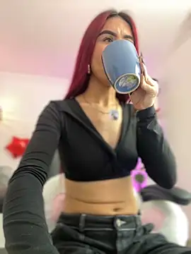 gabriiellaa   online show from March 18, 2025, 7:31 pm