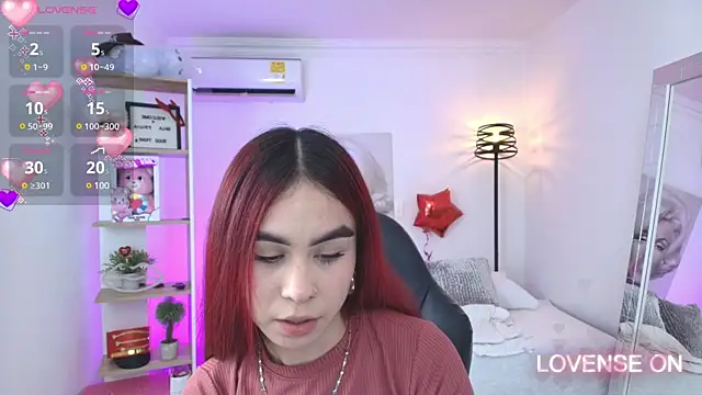 gabriiellaa   online show from March 20, 2025, 7:46 pm