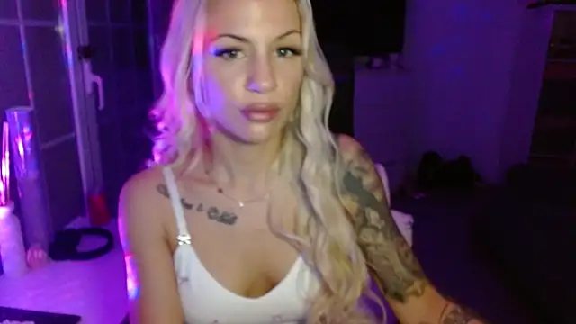 JuicyJanexo online show from March 8, 2026, 7:12 am