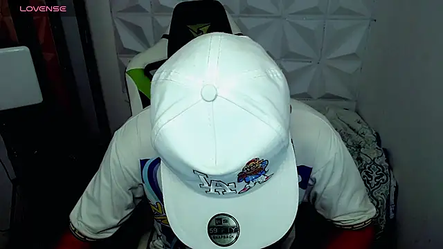 Snapshot of bby_santi chatting on December 5, 2024, 12:44 pm bby santi online show from December 5, 2024, 12:44 pm