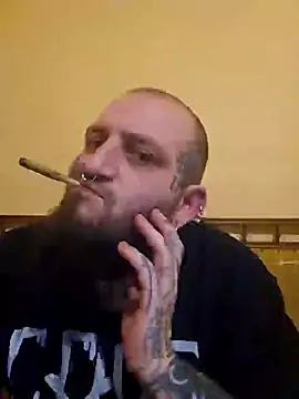 Snapshot of TattooedDick92 chatting on January 4, 2025, 1:53 pm TattooedDick92 online show from January 4, 2025, 1:53 pm