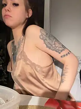 Highschoolpussy online show from January 19, 2025, 2:36 am