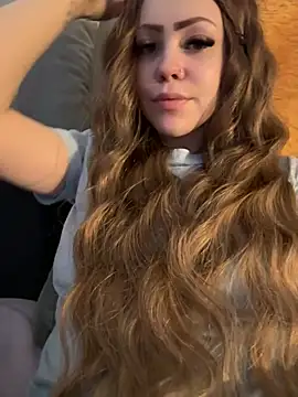 Highschoolpussy online show from January 28, 2025, 2:10 pm