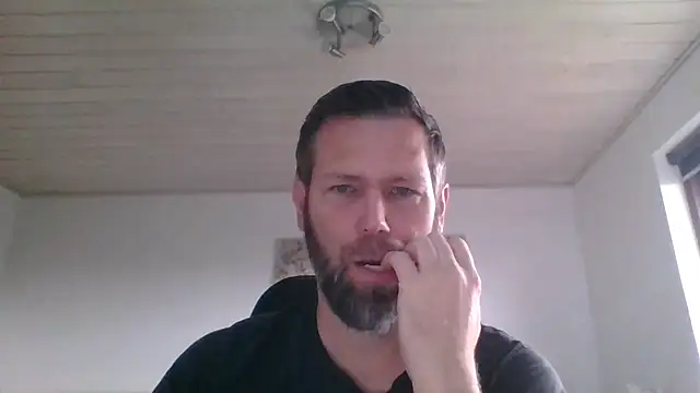 Gotta1 online show from November 2, 2025, 8:28 am