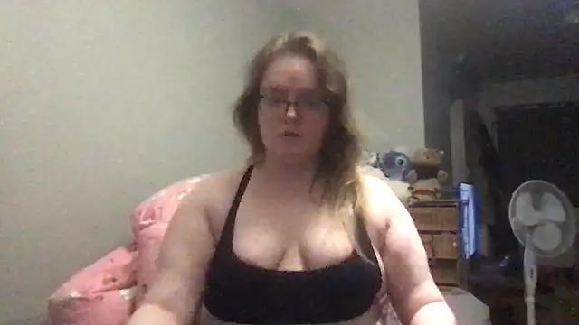 Snapshot of honeyyy24 chatting on October 11, 2025, 10:52 pm honeyyy24 online show from October 11, 2025, 10:52 pm