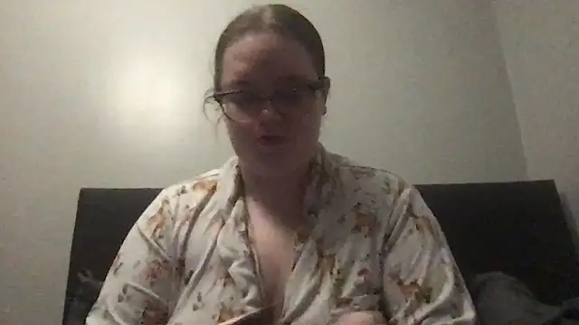 Snapshot of honeyyy24 chatting on November 25, 2025, 7:14 pm honeyyy24 online show from November 25, 2025, 7:14 pm