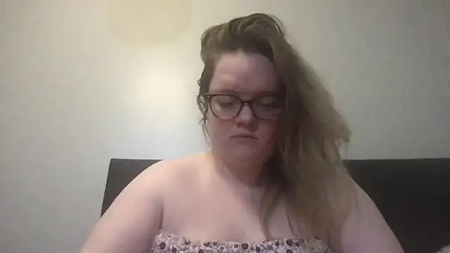 Snapshot of honeyyy24 chatting on January 11, 2026, 7:08 pm honeyyy24 online show from January 11, 2026, 7:08 pm