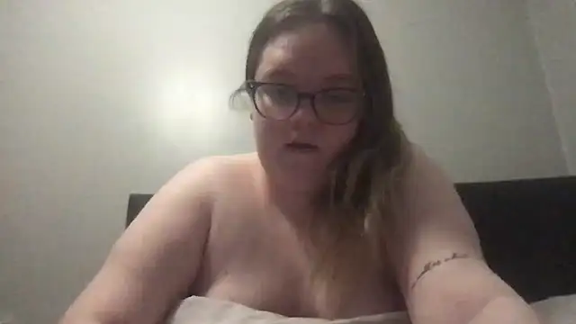 Snapshot of honeyyy24 chatting on January 18, 2026, 11:19 pm honeyyy24 online show from January 18, 2026, 11:19 pm