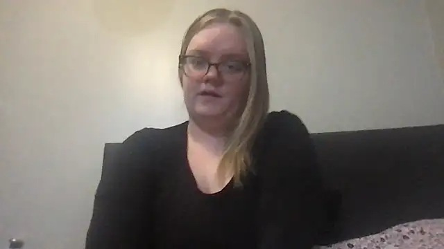 Snapshot of honeyyy24 chatting on January 31, 2026, 7:11 pm honeyyy24 online show from January 31, 2026, 7:11 pm