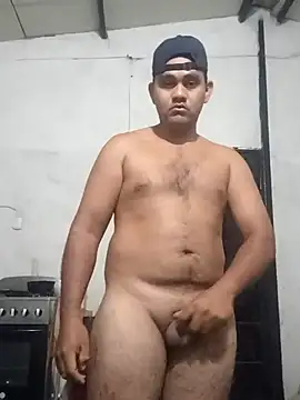 travieso2893 online show from February 13, 2026, 4:41 am