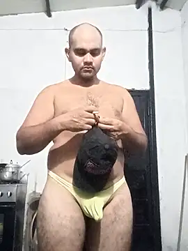 travieso2893 online show from March 4, 2026, 2:50 am