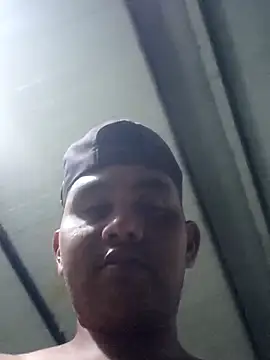 travieso2893 online show from March 28, 2026, 2:22 am