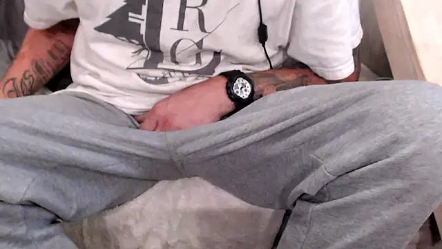 Snapshot of JohnnyKorrupt_ chatting on October 10, 2025, 3:05 am JohnnyKorrupt  online show from October 10, 2025, 3:05 am