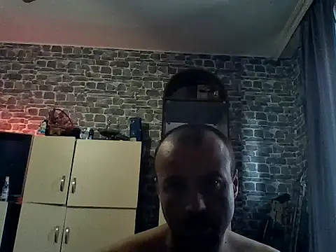 Snapshot of Nikolaiyy chatting on May 11, 2026, 11:27 am Nikolaiyy online show from May 11, 2026, 11:27 am