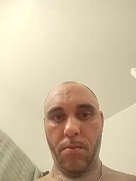 Snapshot of BigDickDADDY49039 chatting on October 26, 2025, 7:14 am BigDickDADDY49039 online show from October 26, 2025, 7:14 am