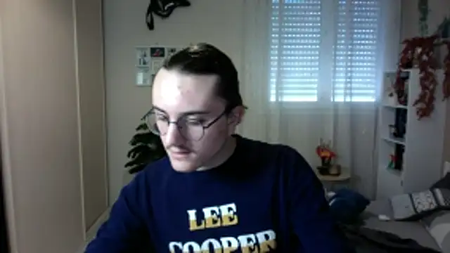 enzolb online show from November 5, 2025, 8:36 am