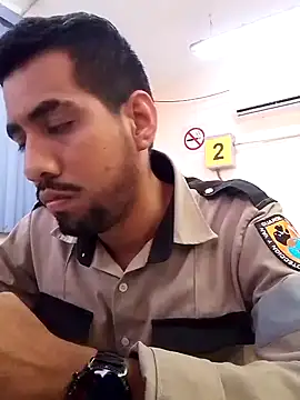 EnriquePersian197 online show from January 2, 2025, 10:11 pm