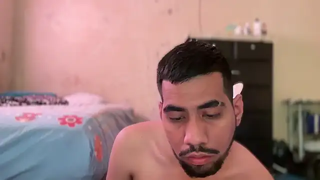 EnriquePersian197 online show from January 17, 2025, 2:18 pm