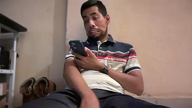 EnriquePersian197 online show from February 4, 2025, 8:17 pm