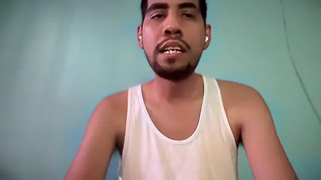 EnriquePersian197 online show from March 5, 2025, 6:23 pm