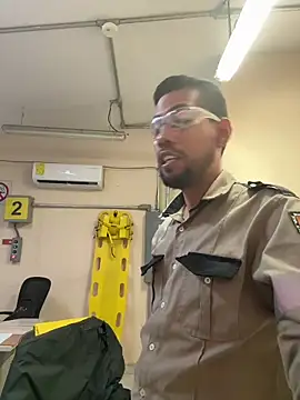 EnriquePersian197 online show from October 17, 2025, 12:25 am