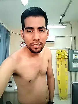 EnriquePersian197 online show from November 17, 2025, 6:57 pm