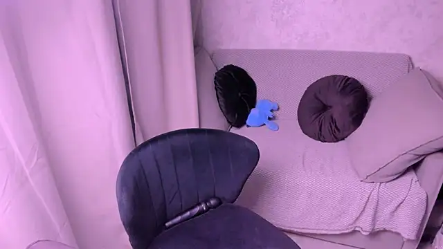 kirraa  online show from January 26, 2025, 10:13 pm