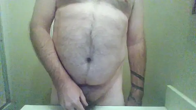 Snapshot of WatchinU82 chatting on September 12, 2025, 7:25 pm WatchinU82 online show from September 12, 2025, 7:25 pm