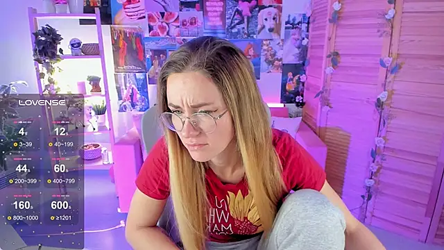 LadyIzabel online show from February 21, 2025, 8:40 am