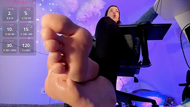 AliceSunday online show from February 8, 2025, 11:12 am